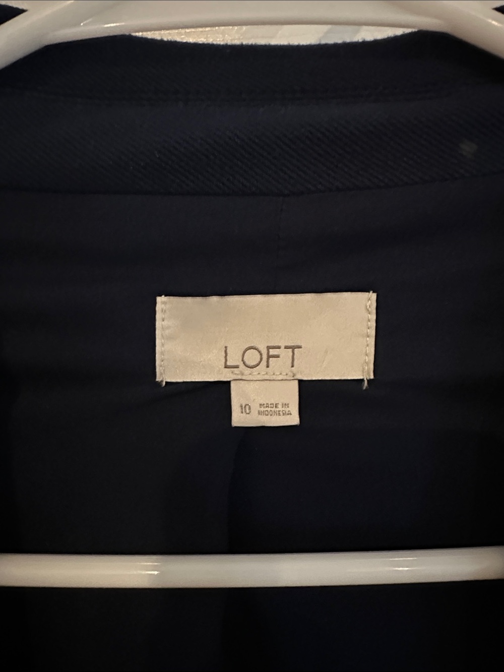LOFT Navy Single-Button Tailored Blazer - Picture 2 of 3